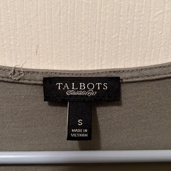 Talbots sleeveless green top, size small, good condition - Picture 3 of 4